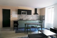 A10 T2 3 ETAGE sur Cour<br />Saint-Etienne